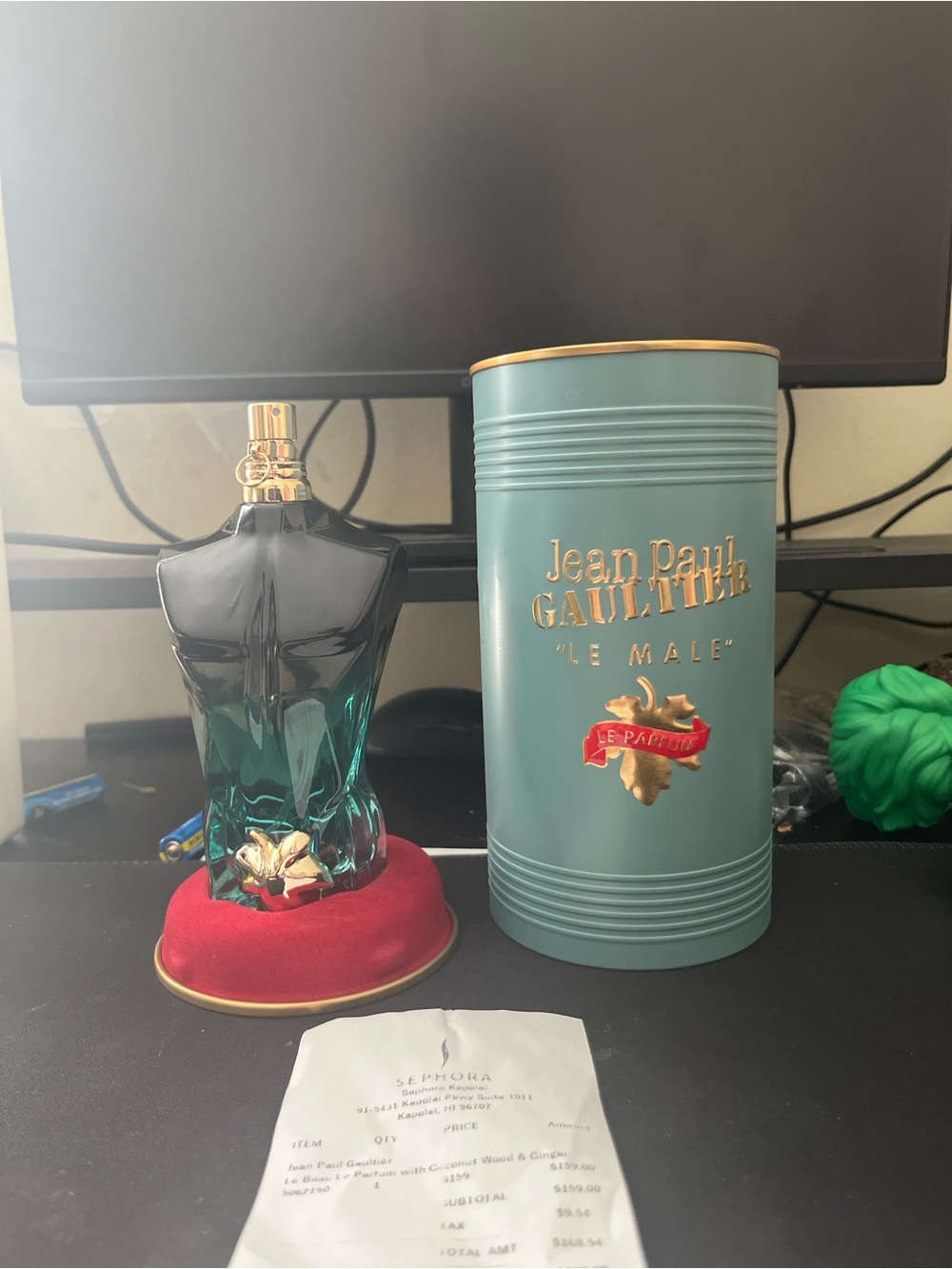 Sephora Black Receipt on Red and Teal Tray